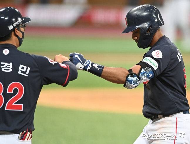 불과 5년 전 롯데 주전 유격수였는데...벌써 감독 됐어? 34세 나이에 전격 은퇴→마이너리그 사령탑으로 새 출발