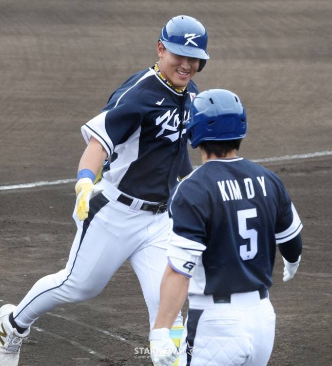 '안현민 솔로포+정우주 1⅔이닝 3실점' WBC 韓 대표팀, 첫 연습경기서 삼성에 3-4 패배 [온나손 현장리뷰]