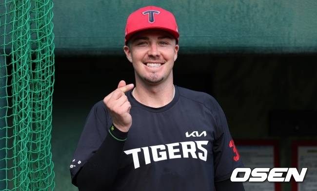 윤도현 역전 2루타 힘찬 시동, 유격수 뺏긴 김규성 분노의 홈런...컨택의 대가 카스트로 2타점, 찬스에 강했다