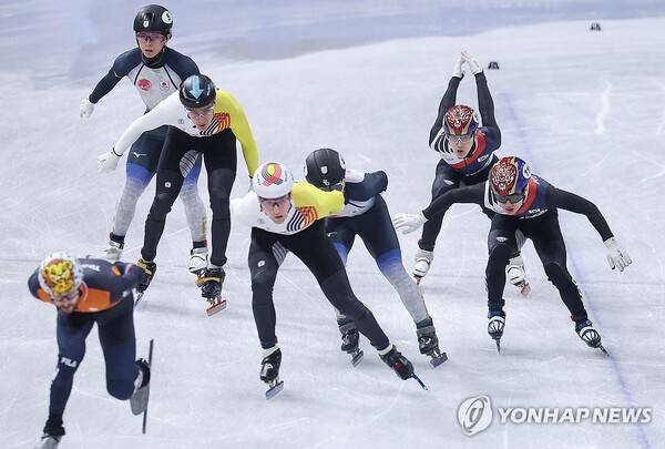 '20년 만에 金은 실패했지만'… 한국, 男 계주서 올림픽 2연속 은메달 쾌거