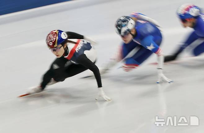 쇼트트랙 김길리, 여자 1500m 금빛 질주 '2관왕'…최민정 은메달[2026 동계올림픽]