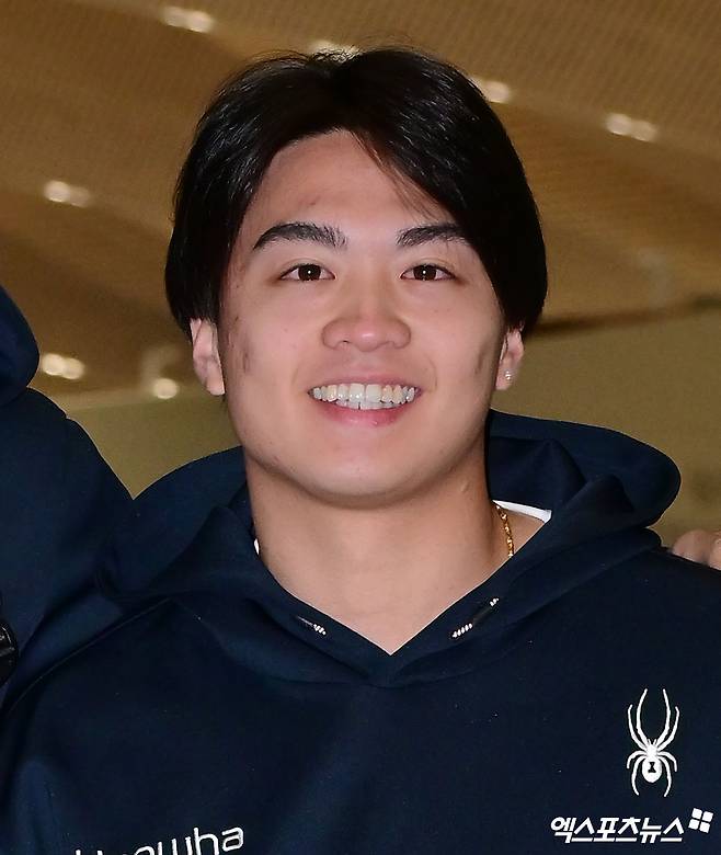 한화 '대만 특급' 왕옌청, KBO 데뷔전서 류현진과 맞대결…강백호도 1루수 출격 [오키나와 캠프]