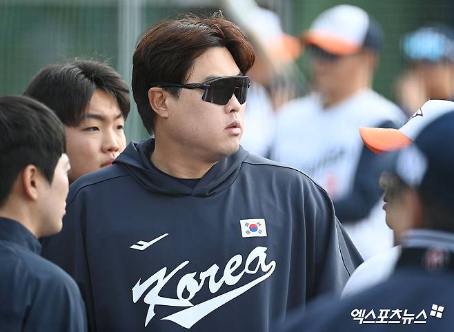 한화 '대만 특급' 왕옌청, KBO 데뷔전서 류현진과 맞대결…강백호도 1루수 출격 [오키나와 캠프]