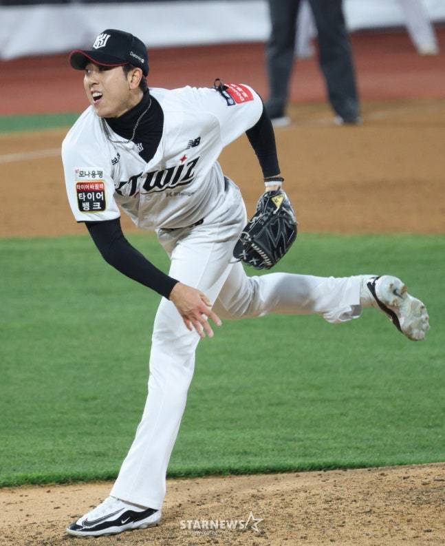 '1⅔이닝 7실점' 오원석 무너진 KT, '2⅓이닝 무실점' 김민수가 지켰다... 34세 우완 '143㎞ 직구'로 어떻게 막아냈나