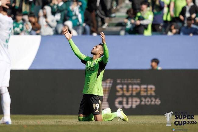 '정정용 데뷔전' 전북, 대전 상대로 무실점 승...20년 만에 부활한 슈퍼컵 정상 [오!쎈 전주]