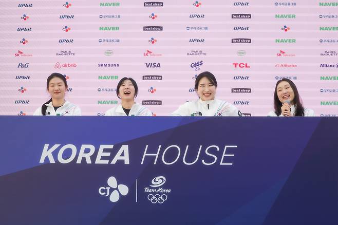 최민정 “올림픽 은퇴” 선언에, 소원했던 심석희 “노력해줘서 고마워”