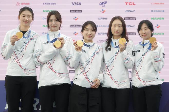 최민정 “올림픽 은퇴” 선언에, 심석희 “노력해줘서 고마워”