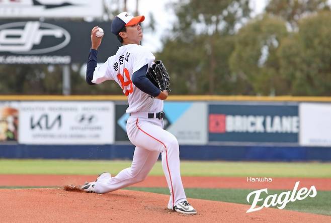 황준서, 볼넷·폭투·볼넷·피홈런이라니…5kg 증량 성공→투구는 더 다듬어야 산다