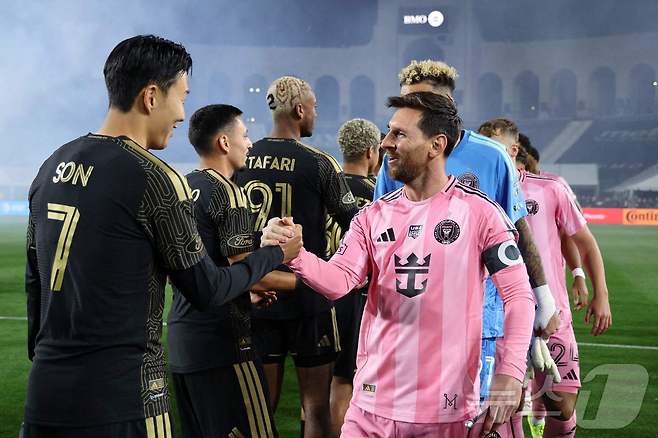 [뉴스1 PICK]손흥민, 메시 앞에서 어시스트 기록...LAFC 3-0 완승 견인