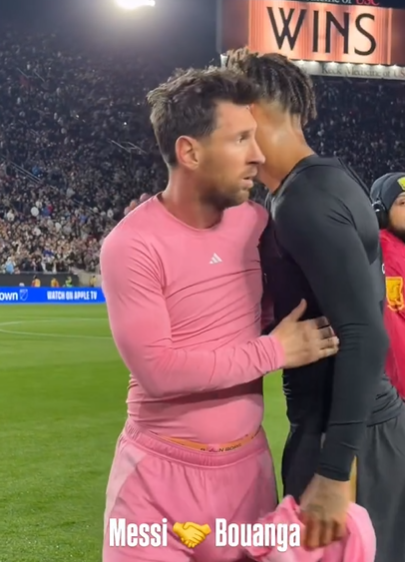 손흥민 대폭발 이유 이거였나?…SON 사라지니, 부앙가 '메시 유니폼 득템' 행운