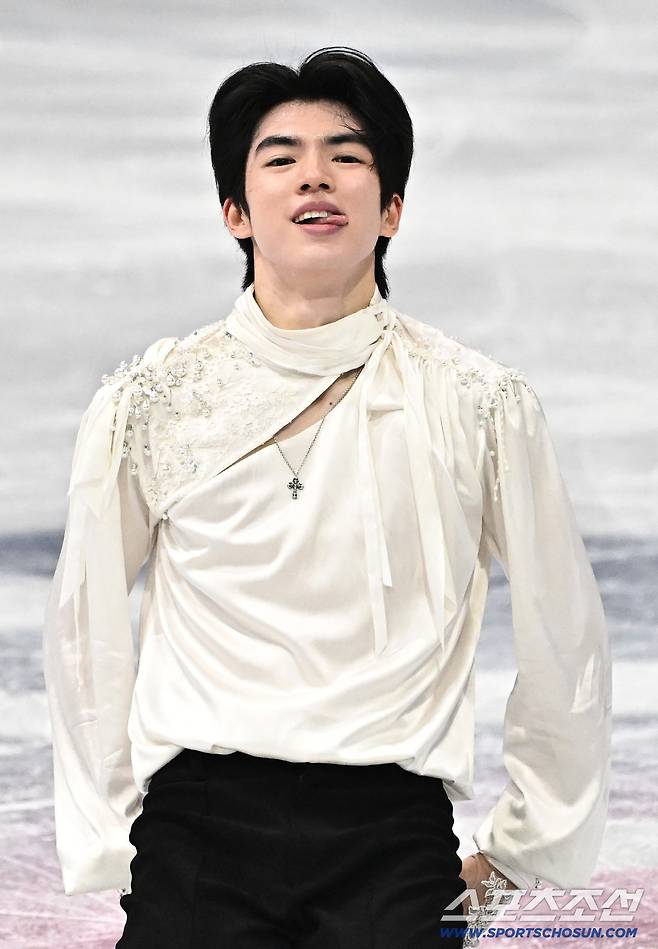 아직도 한국은 김연아, 김연아 외치는데...일본 세계 1위 피겨 강국 선언