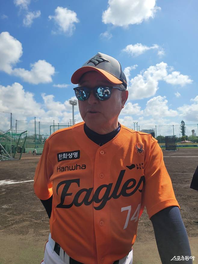 “열심히 하겠지만, 개인훈련은 개인훈련” 한화 김경문 감독, 손아섭을 오키나와에도 부르지 않은 이유