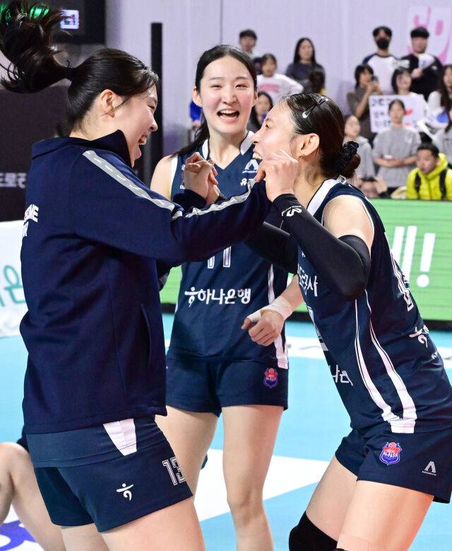 '김세빈을 고발합니다', 세상에 완전범죄는 없다… 배유나 신발 적신 '물세례' 범인의 정체 [유진형의 현장 1mm]