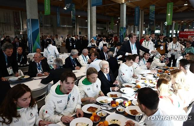 동계올림픽에 ‘먹방’하러 왔나…대회 기간 선수들 먹은 양 “입이 쩍”