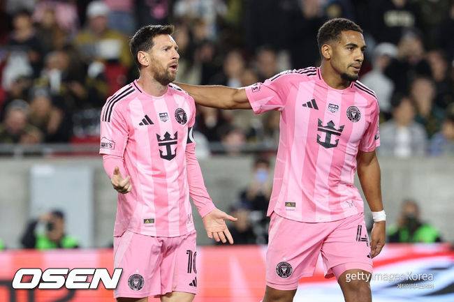 '손흥민 도움' LAFC에 참패 후.. '뿔난' 메시, 심판실 난입 논란.. MLS