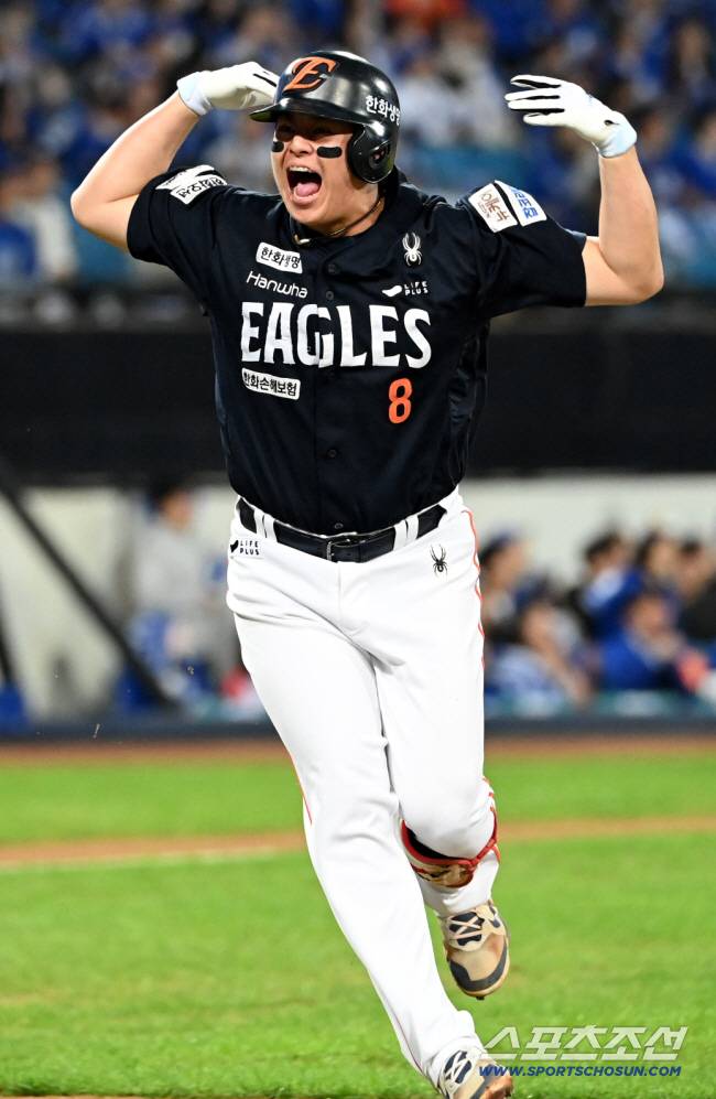 '부산 순혈+이대호 찐후배인데' 307억 종신한화 → 뒤늦게 피눈물 흘린 롯데…노시환을 왜! 8년전 뽑지 않았나 [SC포커스]