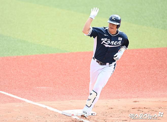 한화가 한화 울렸다!…노시환 투런포+문현빈 결승타→대표팀 7-4 역전승 [WBC 캠프]