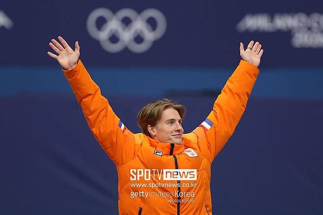 대한민국에서 김길리만 가능한 인증샷 공개됐다…네덜란드 미남 쇼트트랙 왕자도 축하