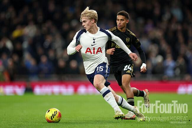토트넘 큰일났다…첼시, 올시즌 종료 후 ‘2006년생 초특급’ 베리발 영입 시나리오 본격 가동한다