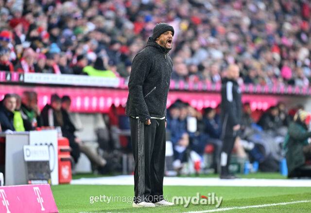 김민재 2경기 연속 풀타임 활약…'독일 국대 센터백이 바이에른 뮌헨 벤치행' 현지 분석