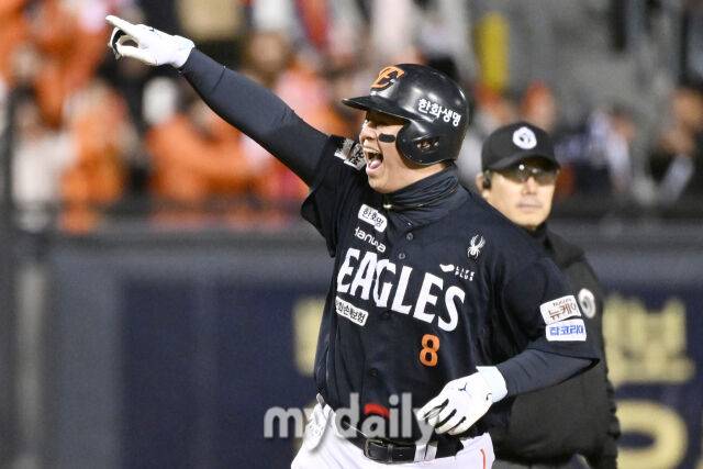 노시환 12년 317억원 야무지게 챙겨도 38세…최정은 그때 110억원 따냈다, 노시환 안 다치면 ‘역대급 재벌’ 등극