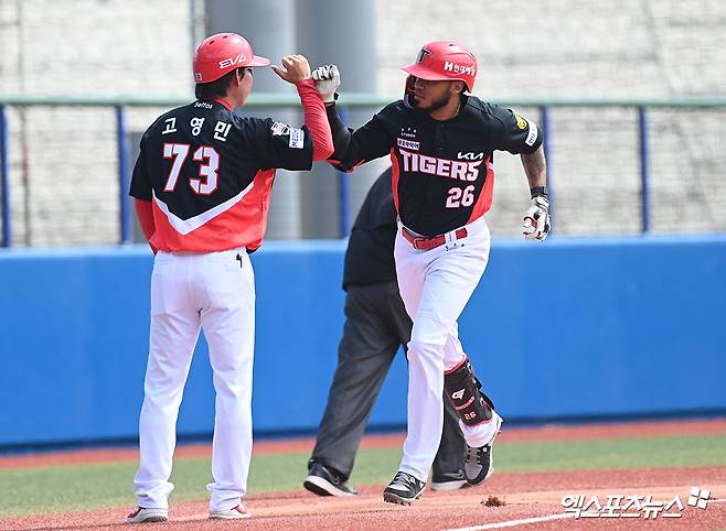 승승승! 박해민 3안타 2타점 폭발! KIA도 이겼다→야구대표팀, 김주원+안현민도 맹활약…연습경기 3연승 질주 [WBC 캠프]