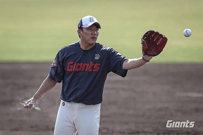 LG 1차 출신 아픈손가락, 2G 연속 쾌투…롯데에서 꽃 피울 수 있을까