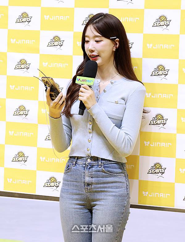 ‘오늘은 청바지핏’ 진달래 아나운서, 봄을 알리는 전령사!