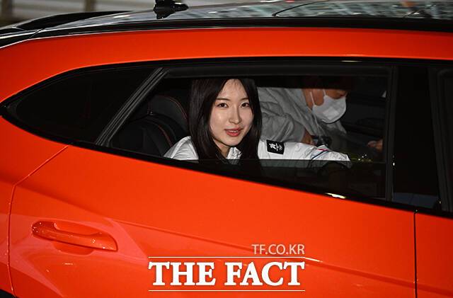 ‘람보르길리’ 김길리, 람보르기니 타고 '금의환향' [TF사진관]