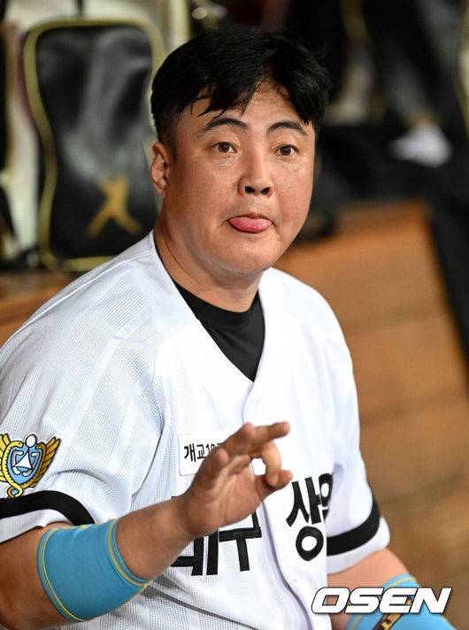 도박 논란으로 떠난 ‘홀드의 신’, 롯데 ‘나고김김’ 향해 소신 발언