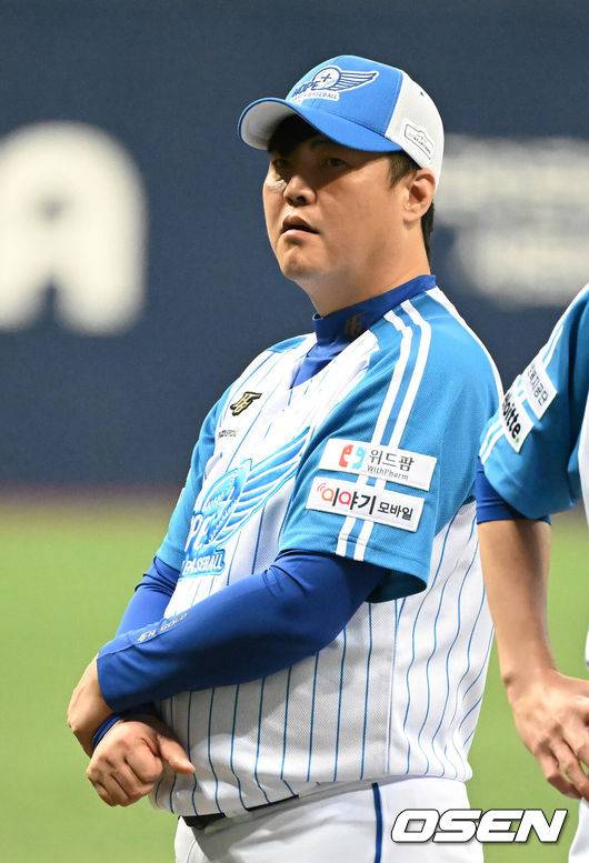 도박 논란으로 떠난 ‘홀드의 신’, 롯데 ‘나고김김’ 향해 소신 발언