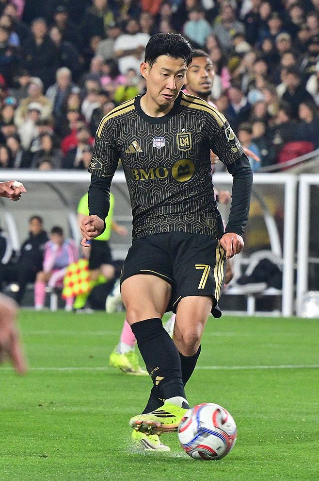 주장 완장 차고 나선 손흥민, 3경기 연속 공격포인트는 실패…LA FC는 북중미 챔피언스컵 16강 진출