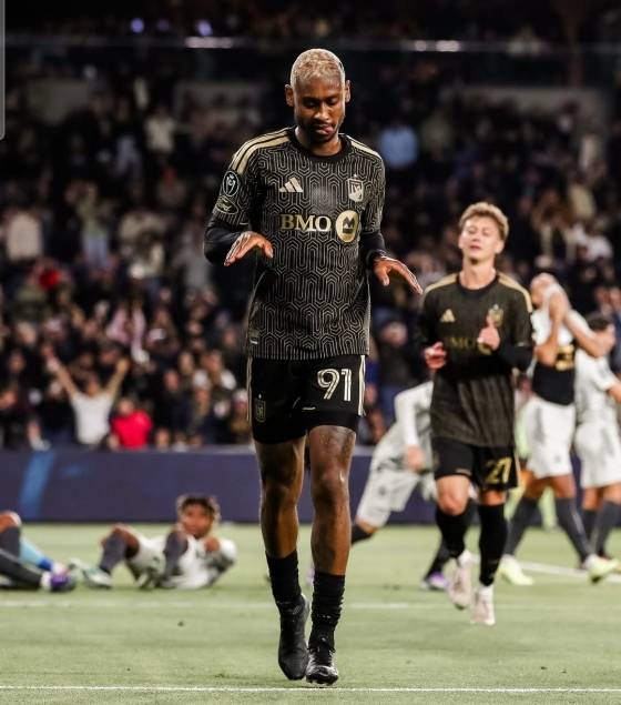 '손흥민 45분 만에 교체' LAFC 감독 이유 직접 밝혔다