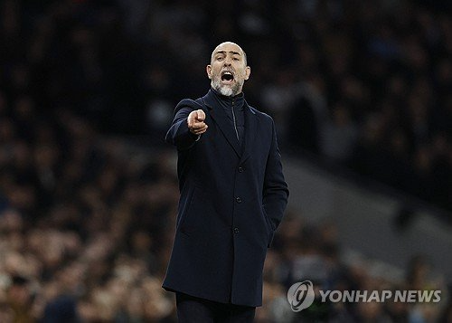 '손흥민 버리더니...' 16위 추락한 토트넘, '뒷북' 투자 약속에 팬들