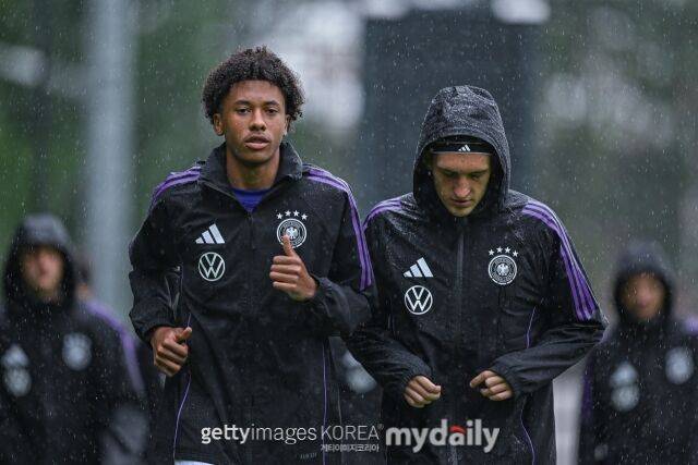 바이에른 뮌헨 센터백 시즌 아웃 판정…'안타까운 소식, 클럽에도 타격'