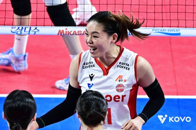 빅토리아 빈자리 메운 '전토리아'! IBK기업은행, 페퍼저축은행 꺾고 연패 탈출…준PO 희망 살렸다 [MD화성]