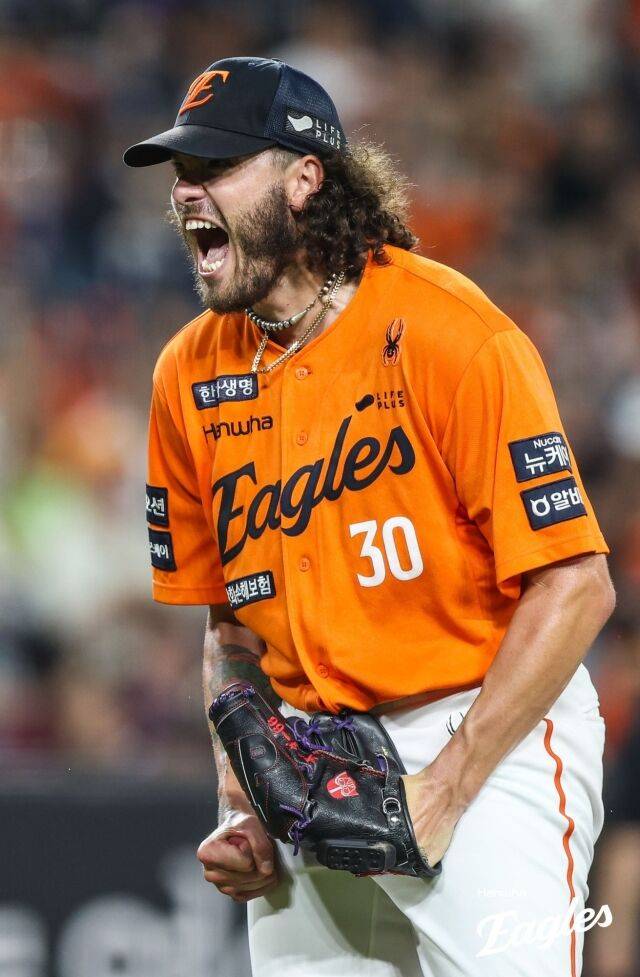 '명예 독수리' 폰세, 비공식 ML 복귀전…'1승 7패 ERA 5.86' 처참한 실패→한화서 얼마나 발전했나