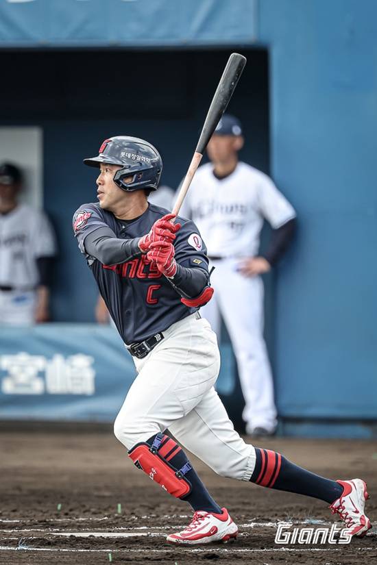 롯데에 떨어진 '원정도박' 폭탄,