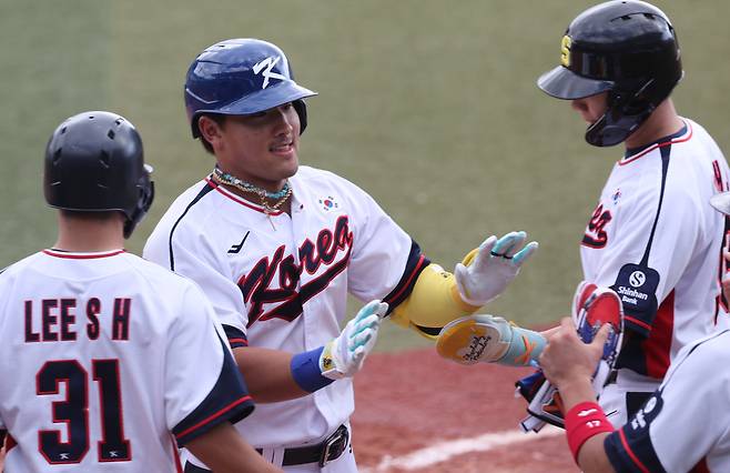 안현민 ‘만루포’ 김도영 ‘백투백’ 연쇄폭발한 황금듀오, 마운드는 정우주 3이닝 퍼펙트 시위