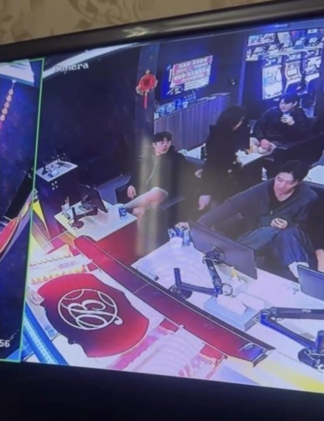 ‘도박’ 적발! K리그 FC서울은 ‘계약해지’였다…‘해외도박 4인방’ 롯데는 무엇으로 답할까 [김민규의 눈]