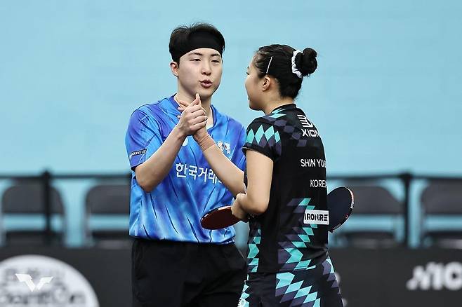 탁구 혼복 세계랭킹 1위 임종훈-신유빈, 싱가포르 스매시 결승행