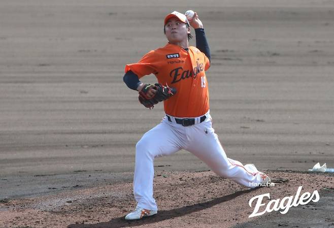KBO 구단들 배가 아프나… 한화가 채간 그 선수 ‘ERA 0의 행진’, 20만 달러 신화 대기 중