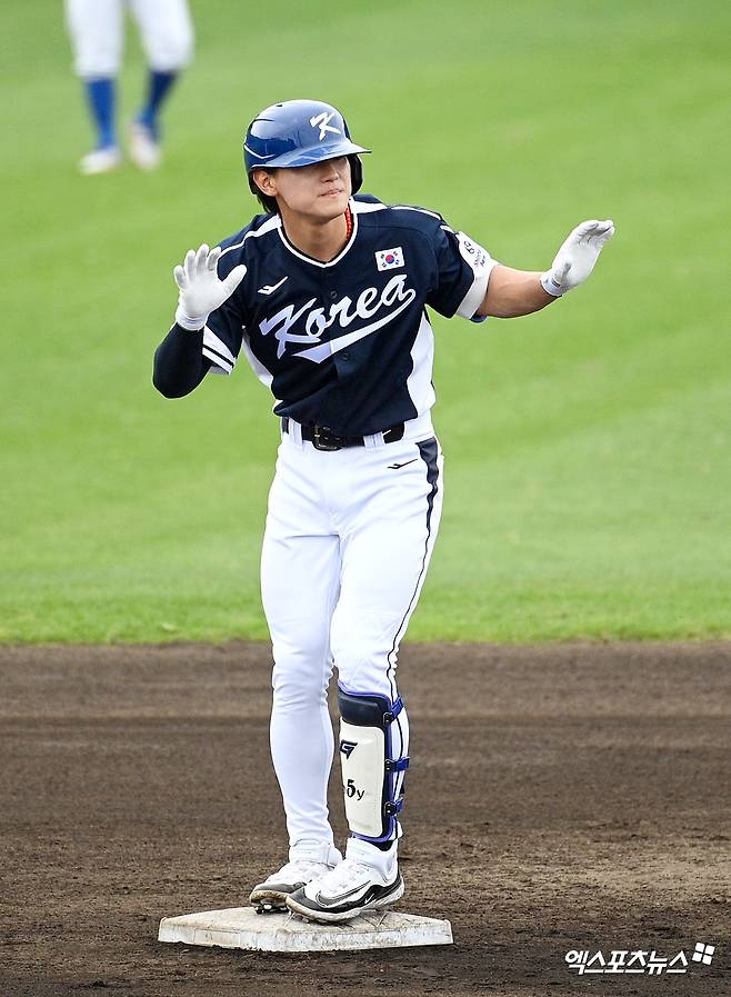 김도영 위한 '찾아가는 서비스' 제공 KIA, 슈퍼스타 관리에 빈틈없다 [오키나와 스케치]