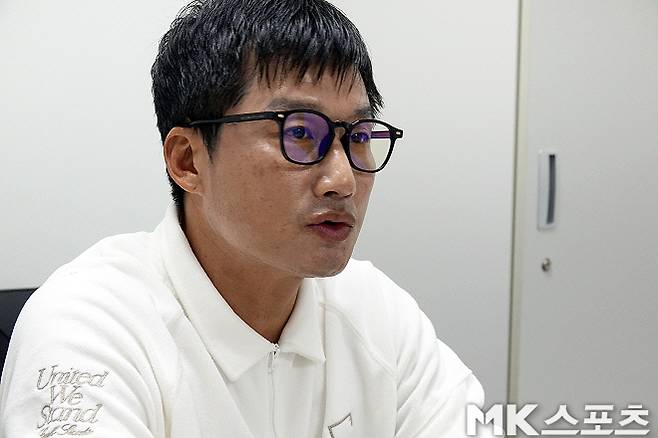“이정효 감독께 크게 혼난 뒤 사우디행 명단에서 빠졌죠” 2025년 ‘광주 MVP’ 신창무가 꼽은 축구 인생 터닝 포인트 [이근승의 믹스트존]