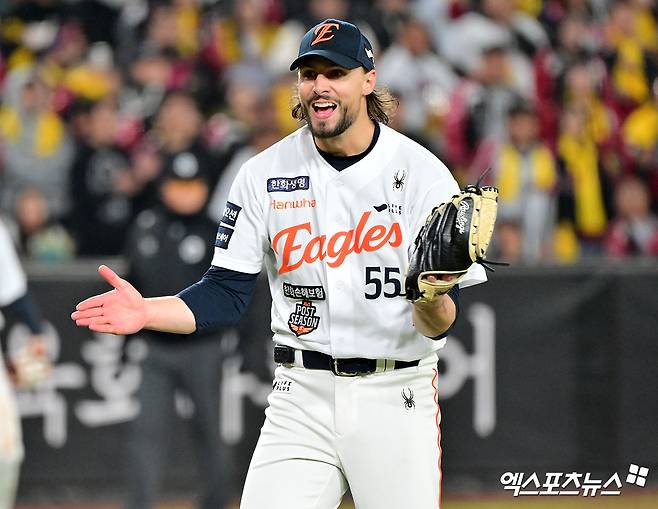 '벌써 대박 조짐인가'…한화 KS 이끈 그 선수, 시범경기 첫 등판서 2⅓이닝 무실점+최고 153km '쾅'