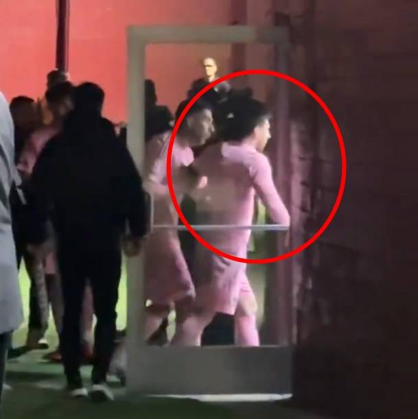 메시 ‘소신 발언’→손흥민과 맞대결 0-3 완패+심판실 난입 논란 후···“요즘 경기 후 사적인 소식이 너무 공개된다”