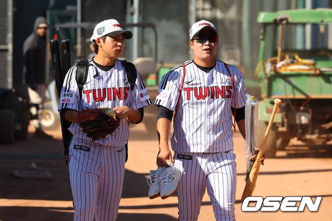 투수→타자 전향, '홈런' 치고 얼마나 신났으면 44일이 일주일처럼 짧았다…염갈량은 ‘오지환 후계자’로 점찍다