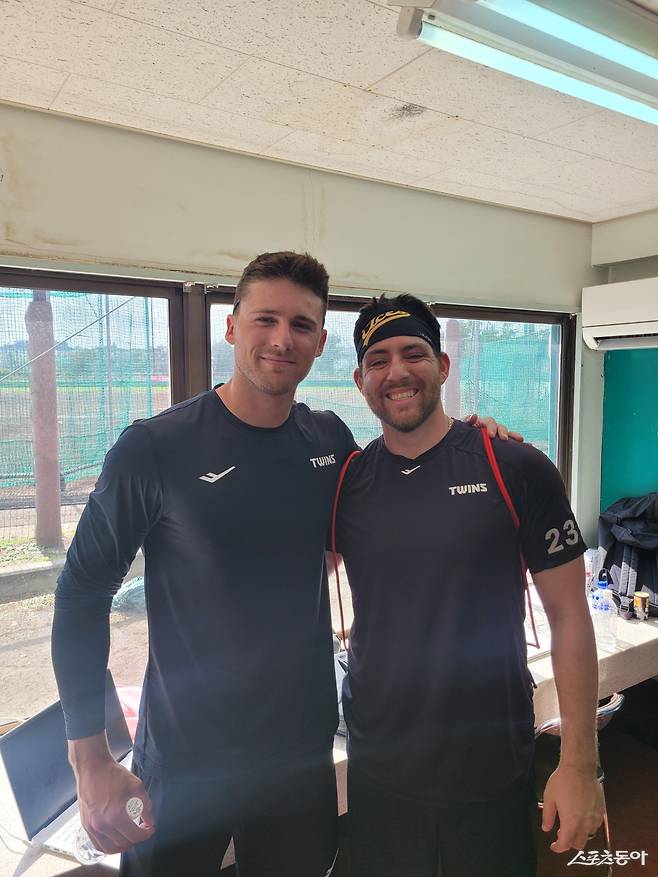 LG 스프링캠프서 나온 돌발 질문 “톨허스트 선수, 최동원이란 투수를 아나요?”