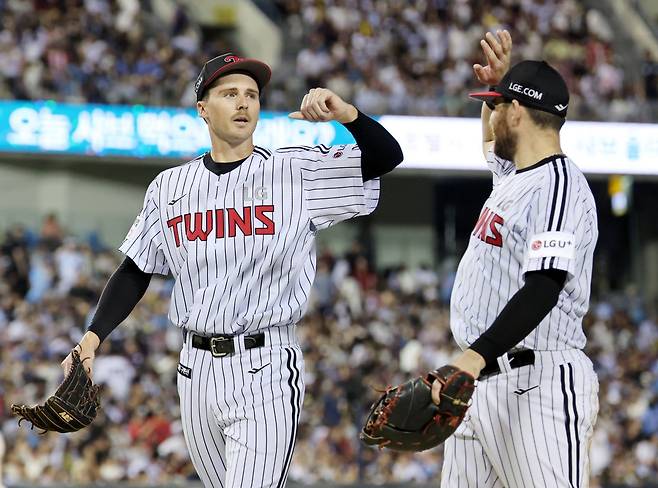 LG 스프링캠프서 나온 돌발 질문 “톨허스트 선수, 최동원이란 투수를 아나요?”