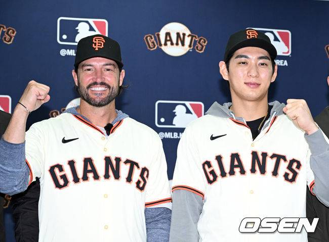 한국에 푹 빠졌네, SF 감독 이 정도로 진심이라니…이정후한테 손편지까지 썼다